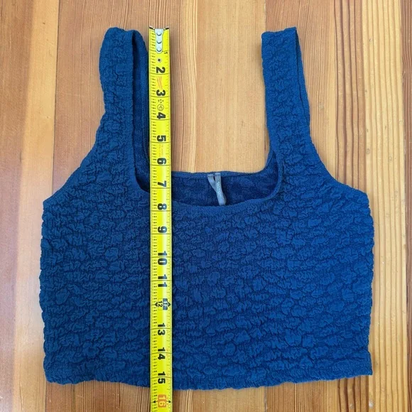 ANTHROPOLOGIE The Hannah Navy Blue Bubble Textured Women's Crop Tank NWOT sz S - Picture 5 of 7
